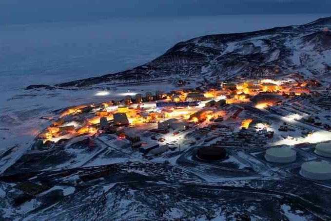 Antarctica Mysteries and the McMurdo Station Antarctica Mysteries and the McMurdo Station